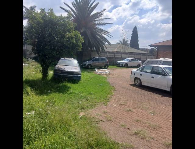 6 BEDROOM HOUSE FOR SALE IN GLEN MARAIS